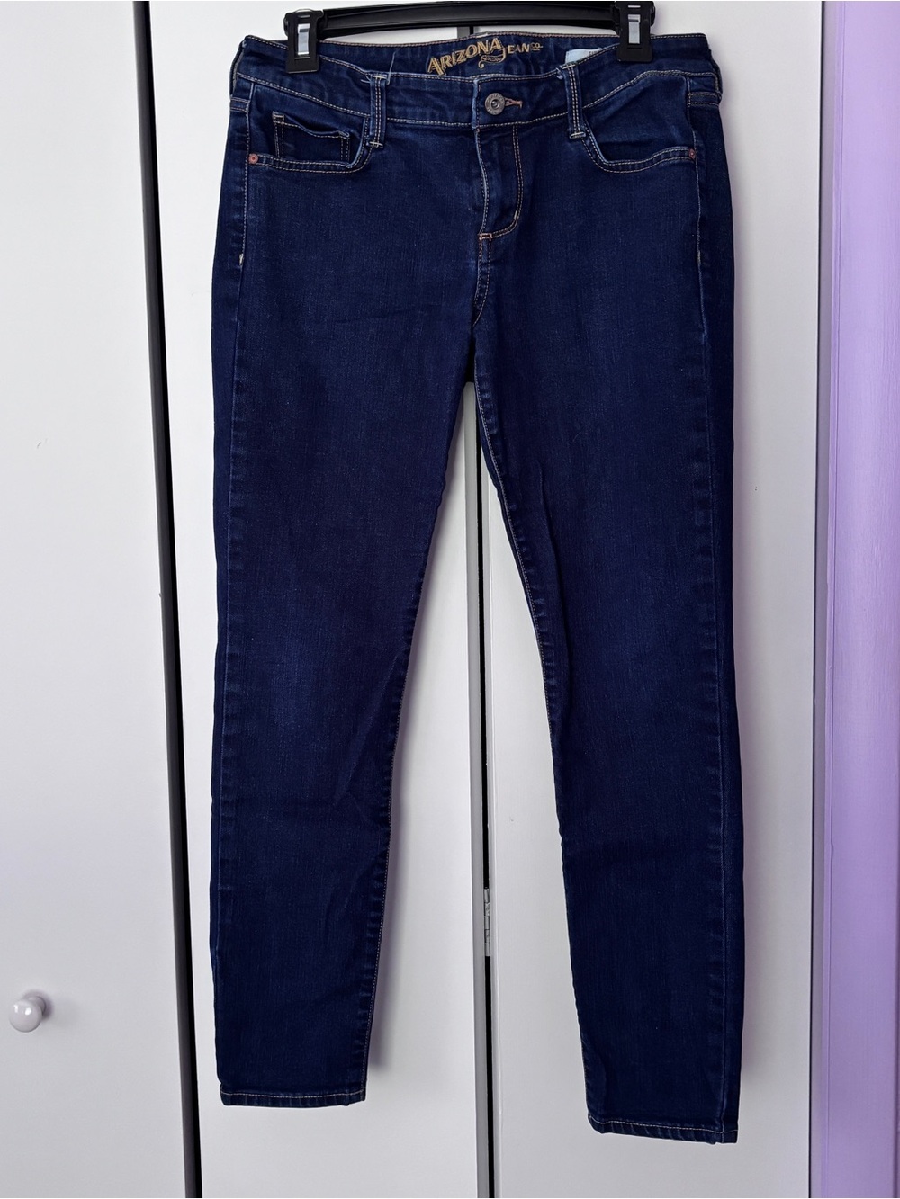 Arizona Jean Company Junior women’s Skinny Jeans - size 9